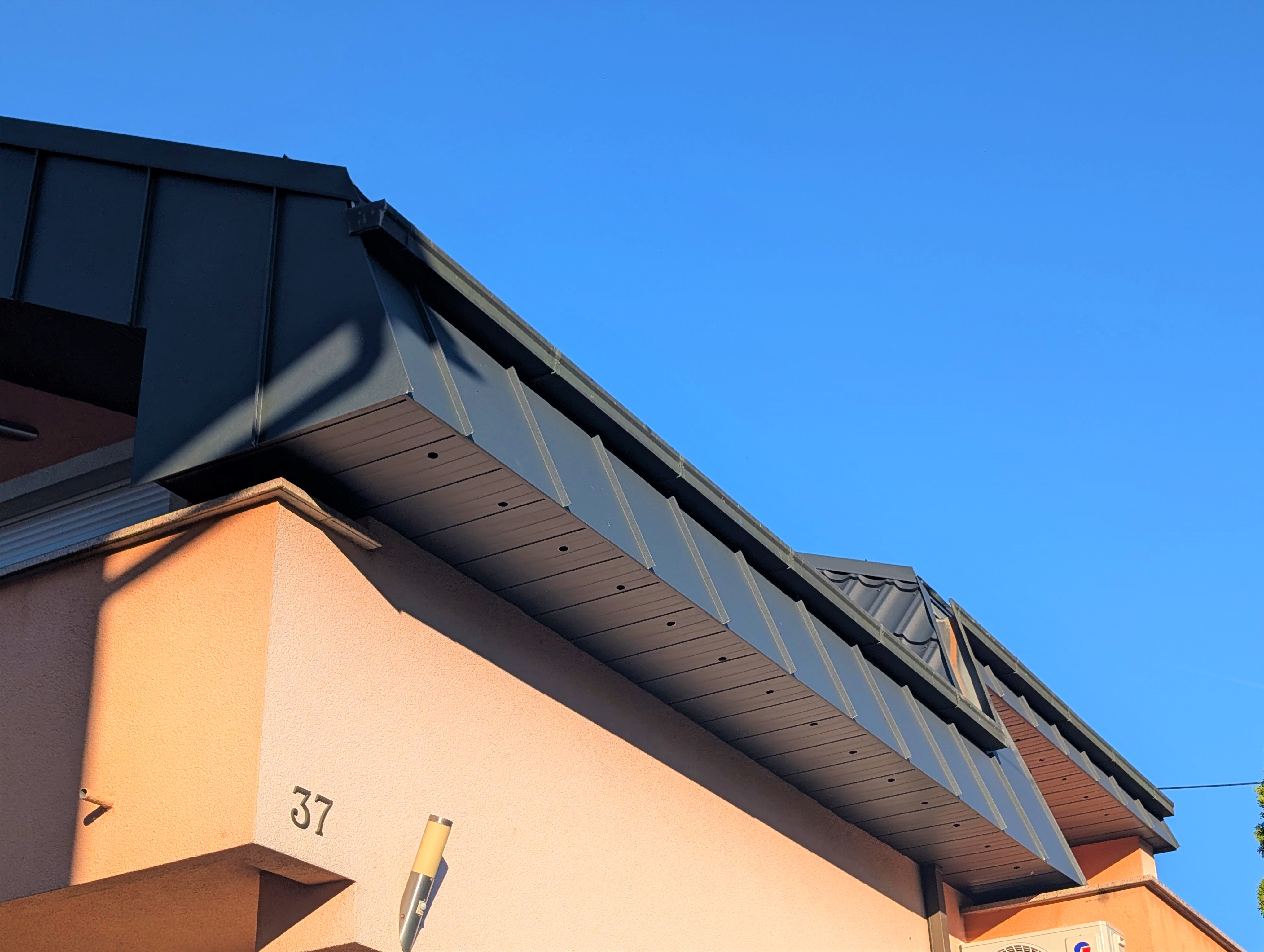 PXL 20241007 145734538.RAW 01.MP.COVER