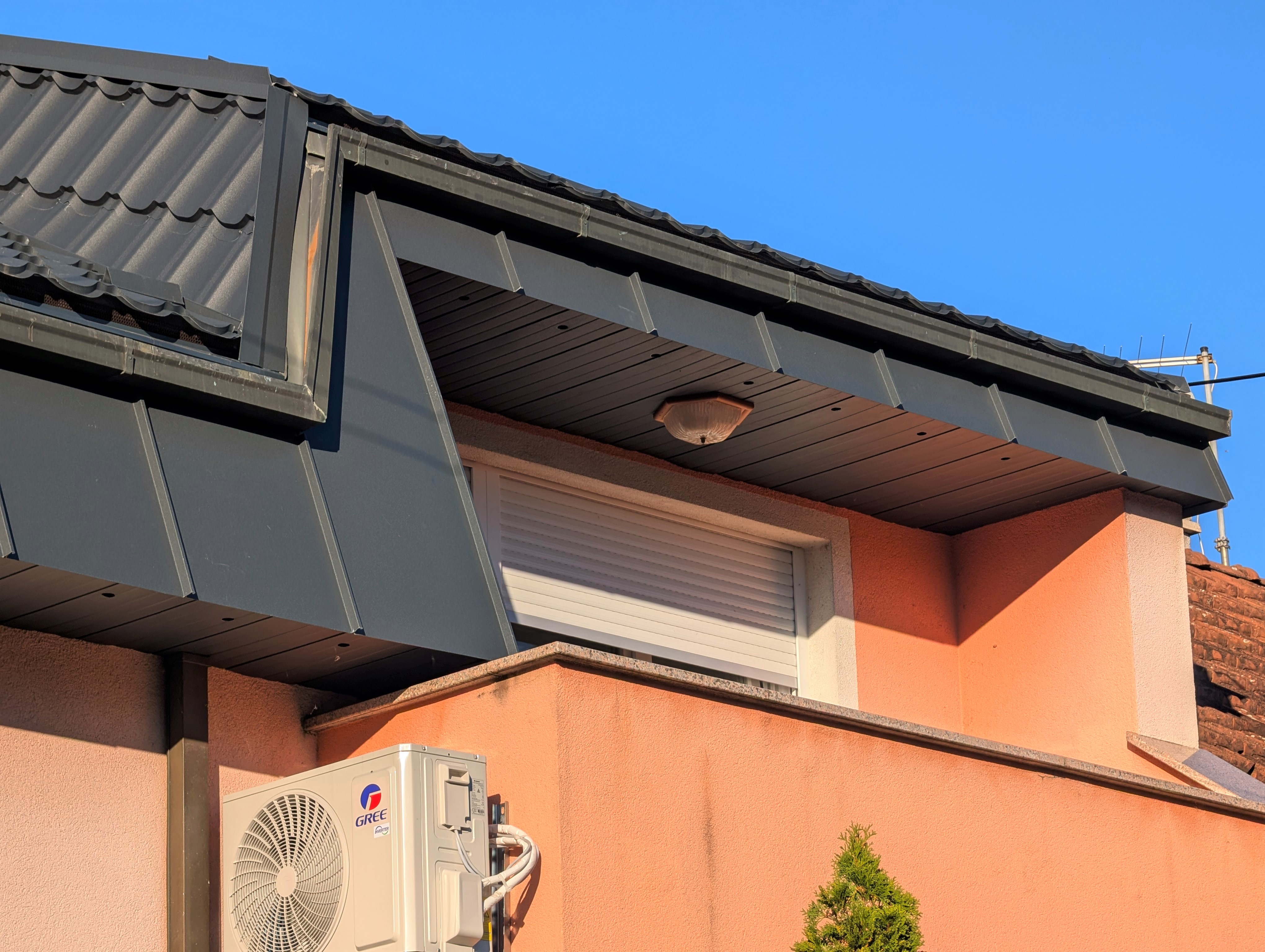 PXL 20241007 145818422.RAW 01.MP.COVER